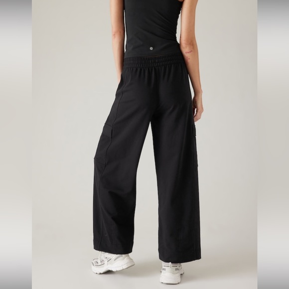 Athleta Retroterry Wide Leg Cargo Pant // Black - Picture 6 of 16